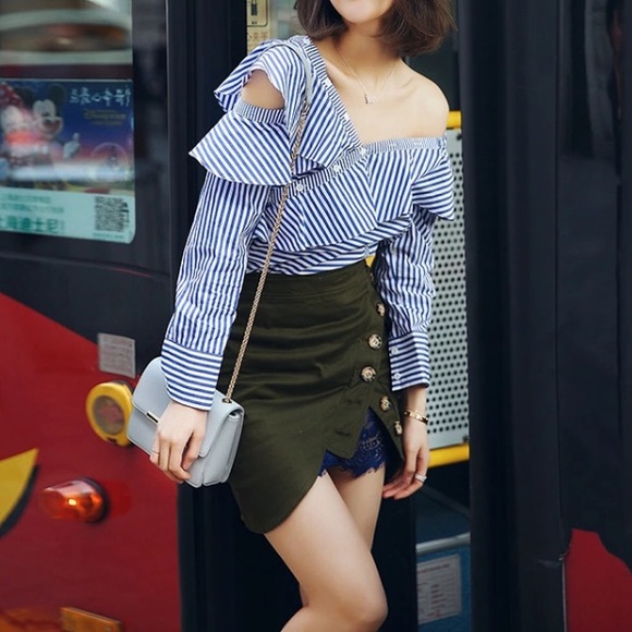 🆕 Alyssa Off The Shoulder Ruffle Top - Picture 3 of 8